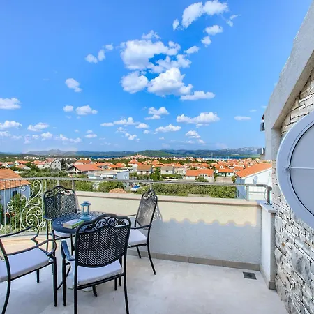 Apartment Luxurious In With Pool *